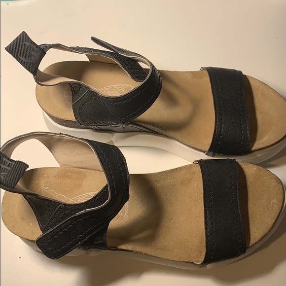 Women’s Firefly platform sandals - Picture 2 of 3